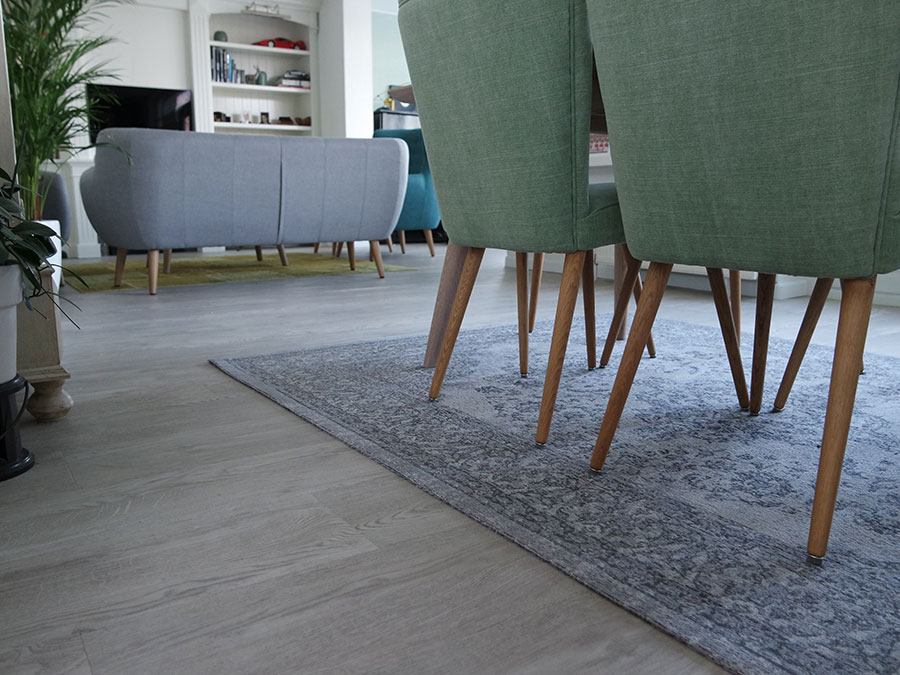 G van den berg egaliseren houten vloer in woonkamer en m flor pvc ... Vloer floors woonkamer houten